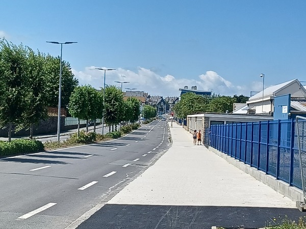 Lycee Maupertuis Juillet 02